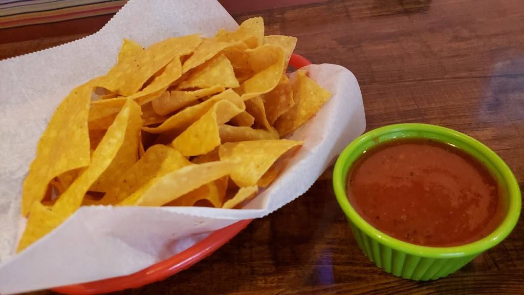 Cucos | restaurant | 102 N Jefferson Ave, Eatonton, GA 31024, USA | 7067498255 OR +1 706-749-8255