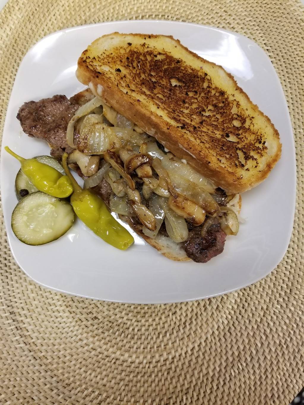 The Station Pizzeria | meal delivery | 151 N Glenwood Ave, Glenwood, IL 60425, USA | 7087586110 OR +1 708-758-6110