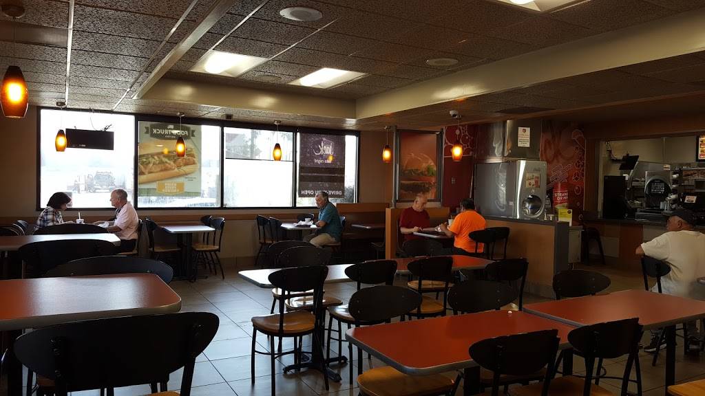 Jack in the Box | restaurant | 12900 Sherman Way, North Hollywood, CA 91605, USA | 8189825225 OR +1 818-982-5225