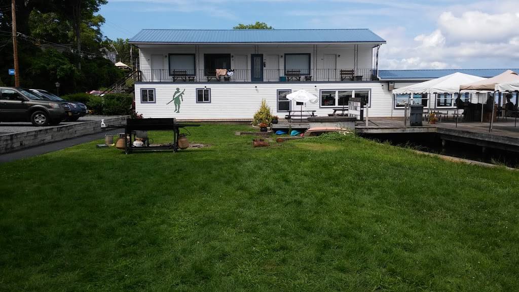 The Showboat Motel & Restaurant | restaurant | 3434 Plum Point Rd S, Himrod, NY 14842, USA | 6072437434 OR +1 607-243-7434