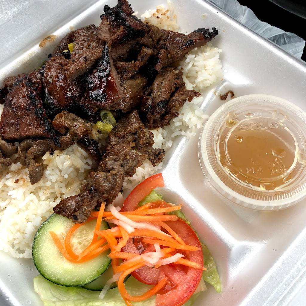 Pho 2000 | restaurant | 13045 Worldgate Dr, Herndon, VA 20170, USA | 7033978925 OR +1 703-397-8925