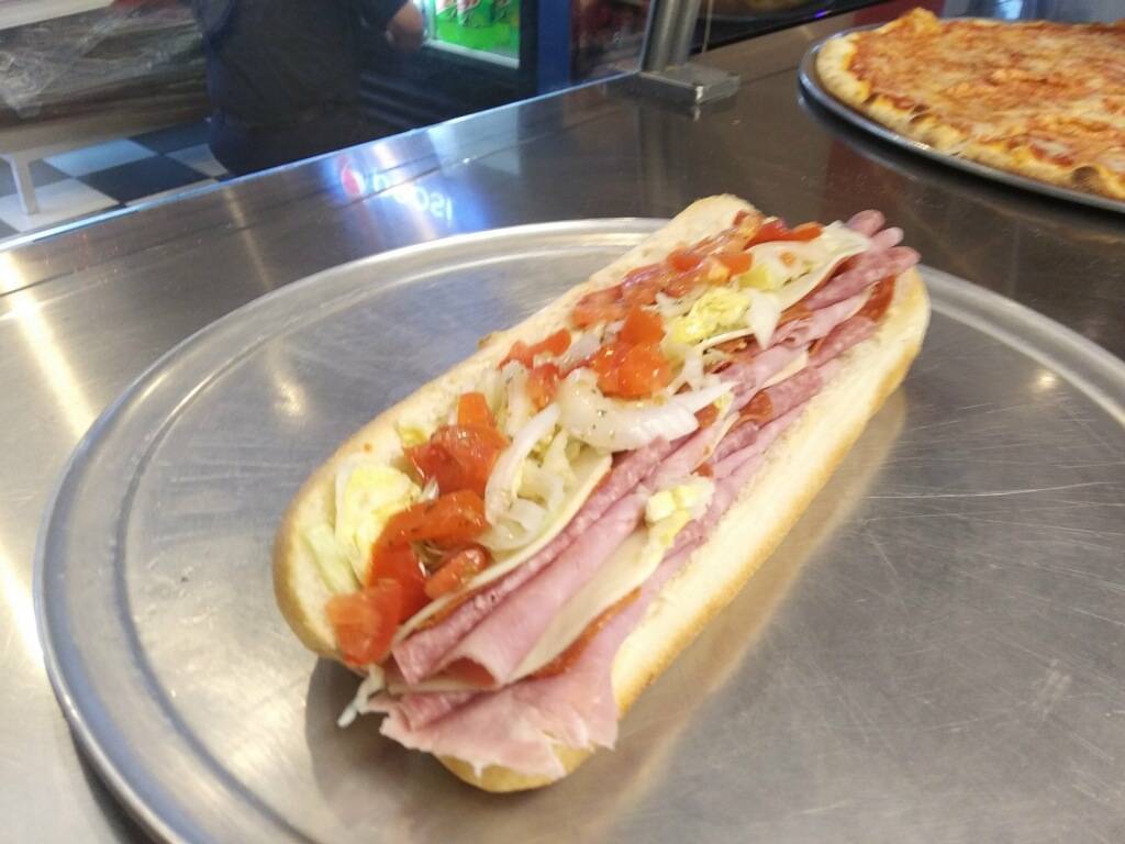 Pizza Ave | restaurant | 1555 Semoran Blvd, Winter Park, FL 32792, USA | 3213254243 OR +1 321-325-4243