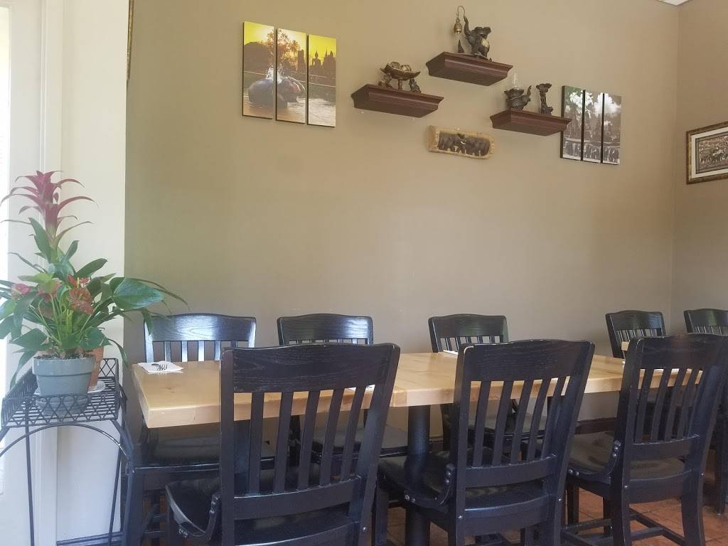 Thanida Thai Restaurant | restaurant | 835 N Royal St, Alexandria, VA 22314, USA | 7035356622 OR +1 703-535-6622