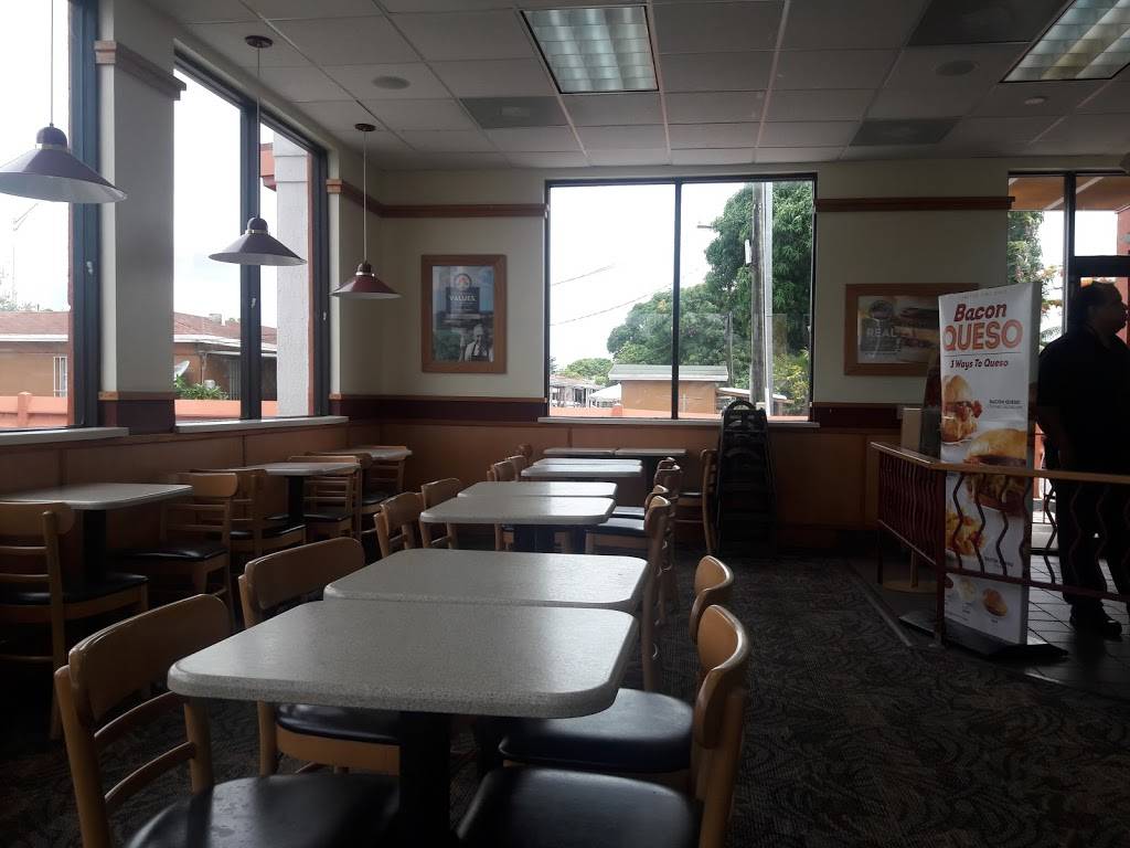 Wendys | restaurant | 555 Hialeah Dr, Hialeah, FL 33010, USA | 3058846006 OR +1 305-884-6006
