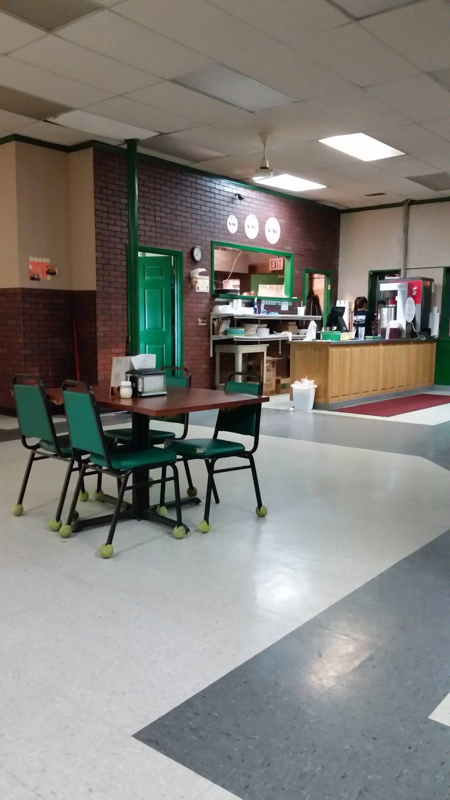 Bobes Pizza | restaurant | 1610 E Main St, Olney, IL 62450, USA | 6183920553 OR +1 618-392-0553