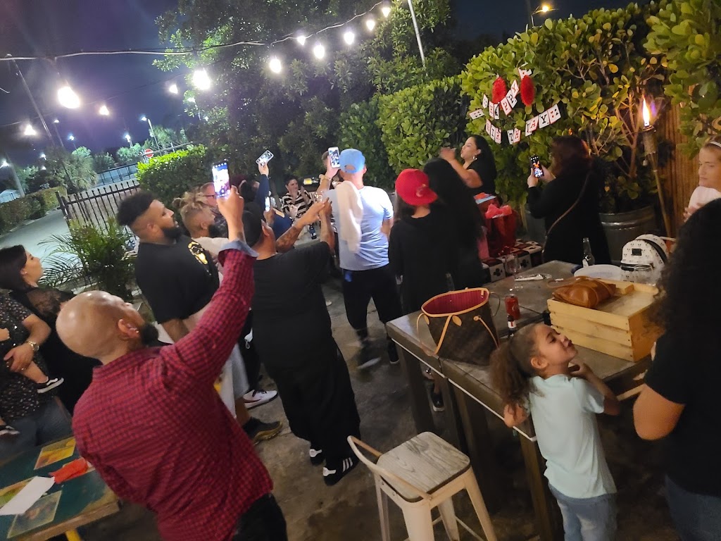 Mables Island Kitchen | restaurant | 409 N Dixie Hwy, Hallandale Beach, FL 33009, USA | 9548548582 OR +1 954-854-8582