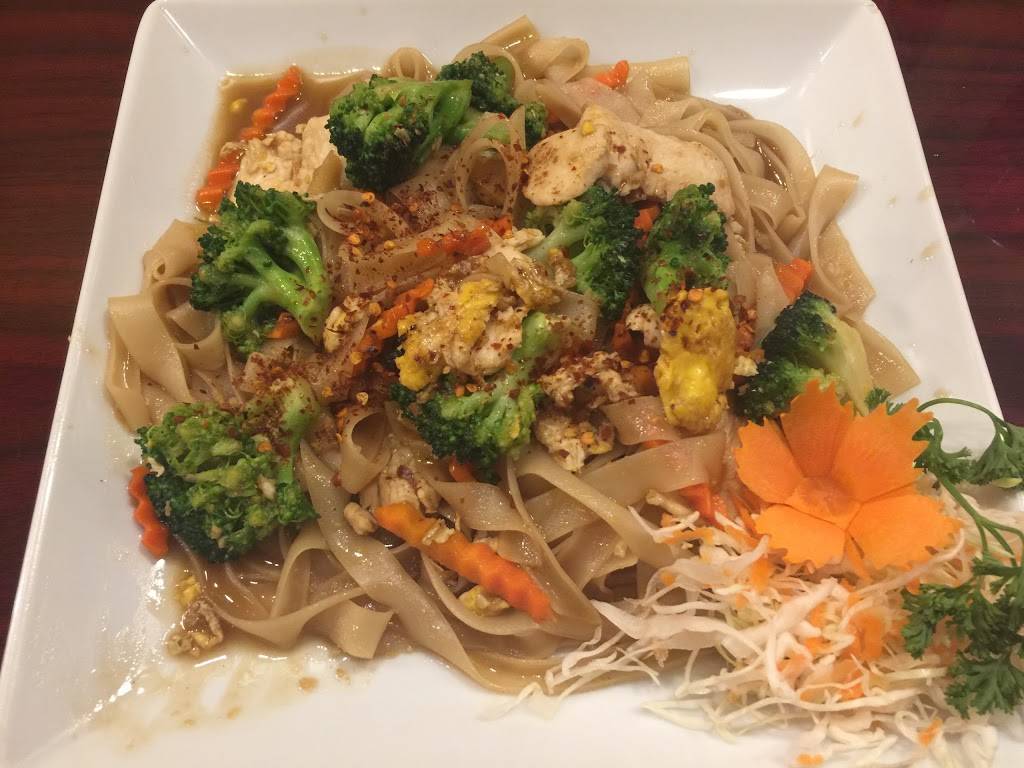 Em-Ons Thai Cafe | restaurant | 2364 Immokalee Rd, Naples, FL 34110, USA | 2395661993 OR +1 239-566-1993