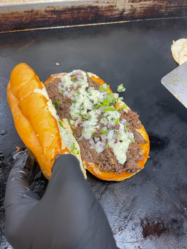 Birrieria La Llorona | restaurant | 1808 Spring Garden St, Greensboro, NC 27403, USA | 3369444778 OR +1 336-944-4778