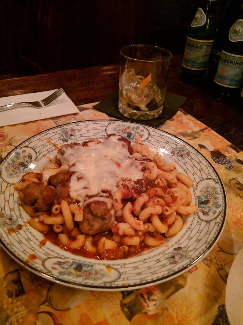 Tonys Southside | restaurant | 2193 Professor Ave, Cleveland, OH 44113, USA | 2167710515 OR +1 216-771-0515