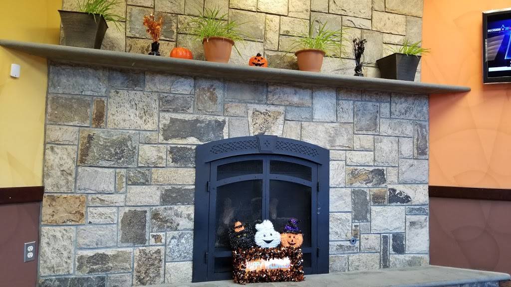 Dunkin | cafe | 489 Middlebury Rd Suite C, Middlebury, CT 06762, USA | 2035980070 OR +1 203-598-0070