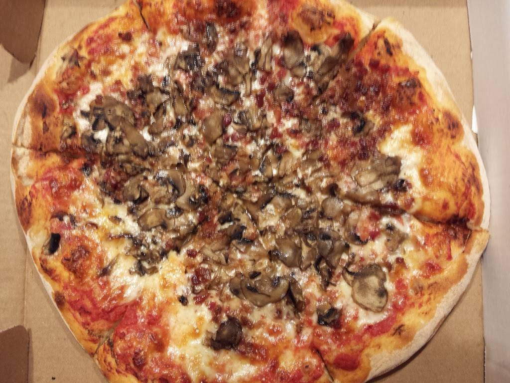 Ninos Pizza | restaurant | 500 Atwood Ave, Cranston, RI 02920, USA | 4019423137 OR +1 401-942-3137