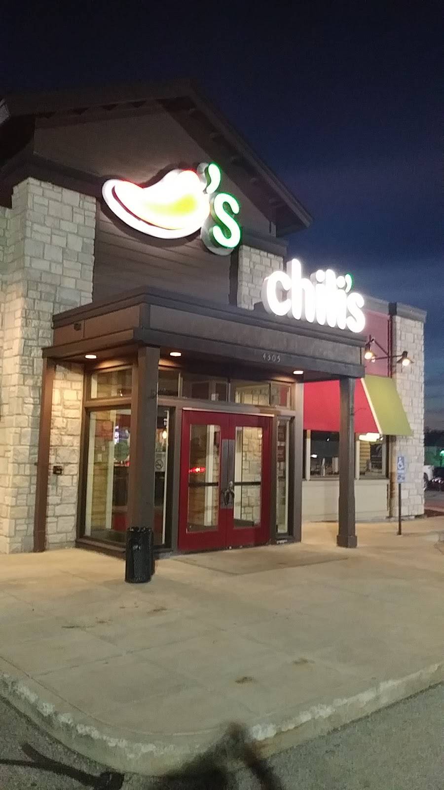 Chilis Grill & Bar | meal takeaway | 4305 24th Ave, Fort Gratiot Twp, MI 48059, USA | 8103851103 OR +1 810-385-1103