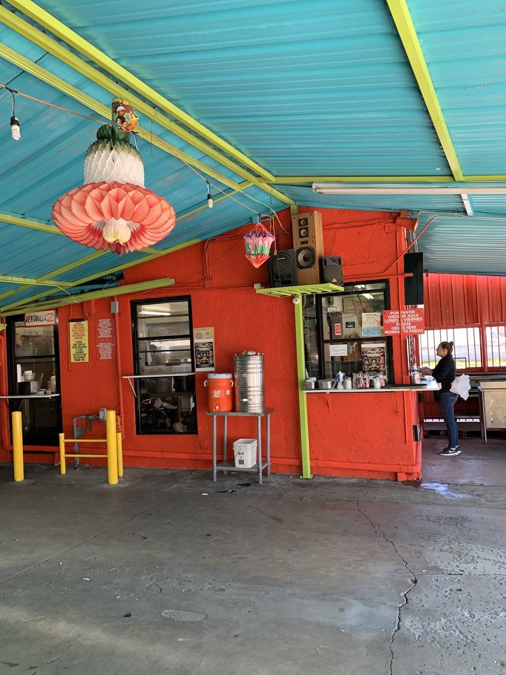 Restaurant Onofre | restaurant | 12417 Alameda St, Compton, CA 90222, USA | 3106378419 OR +1 310-637-8419