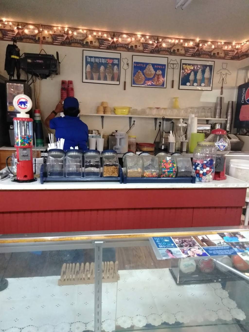 Hannahs Parlor | restaurant | 12521 W Farmington Rd, Hanna City, IL 61536, USA | 3095657657 OR +1 309-565-7657