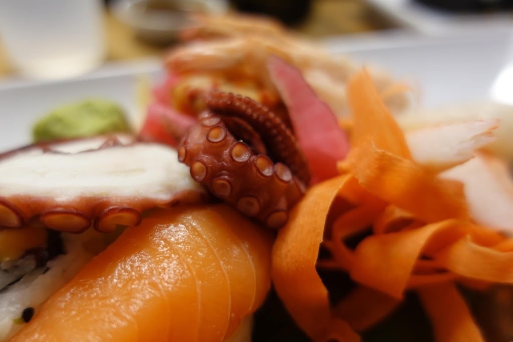 Poké Sushi | restaurant | 682 South Ave, Rochester, NY 14620, USA | 5852708890 OR +1 585-270-8890