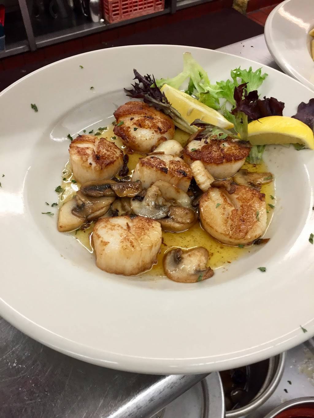 Tozzis On 12th | restaurant | 4210 12th St NW, Canton, OH 44708, USA | 3304777515 OR +1 330-477-7515