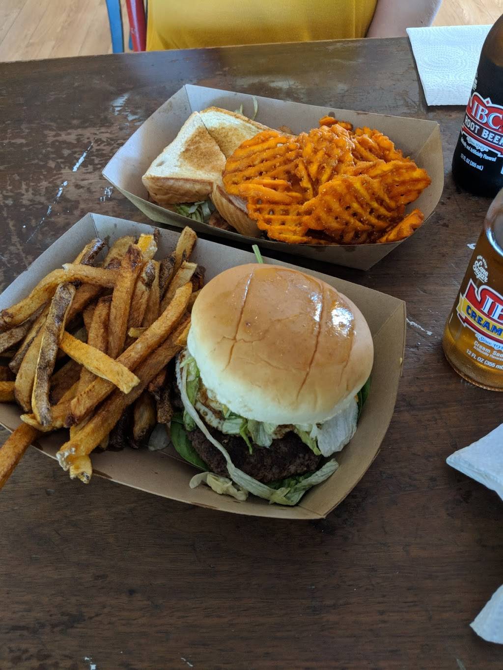 The Corner Grill | restaurant | 111 Jazie Dr Suite A, Savannah, GA 31410, USA | 9123351905 OR +1 912-335-1905