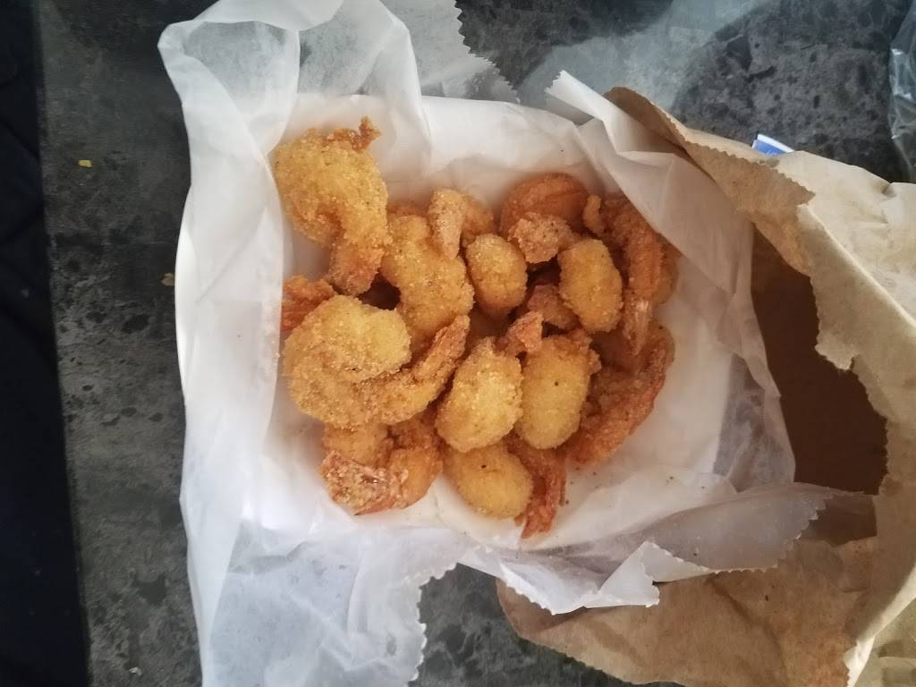 Nu Wave Fish & Chicken | restaurant | 2970 W Davison St, Detroit, MI 48238, USA | 3138689000 OR +1 313-868-9000