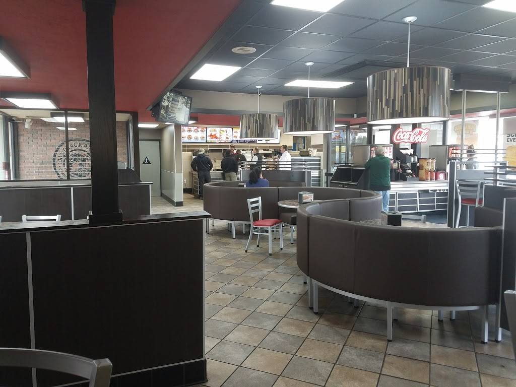 Hardees | restaurant | 1157 Shopping Center Rd, Stevensville, MD 21666, USA | 4106436155 OR +1 410-643-6155