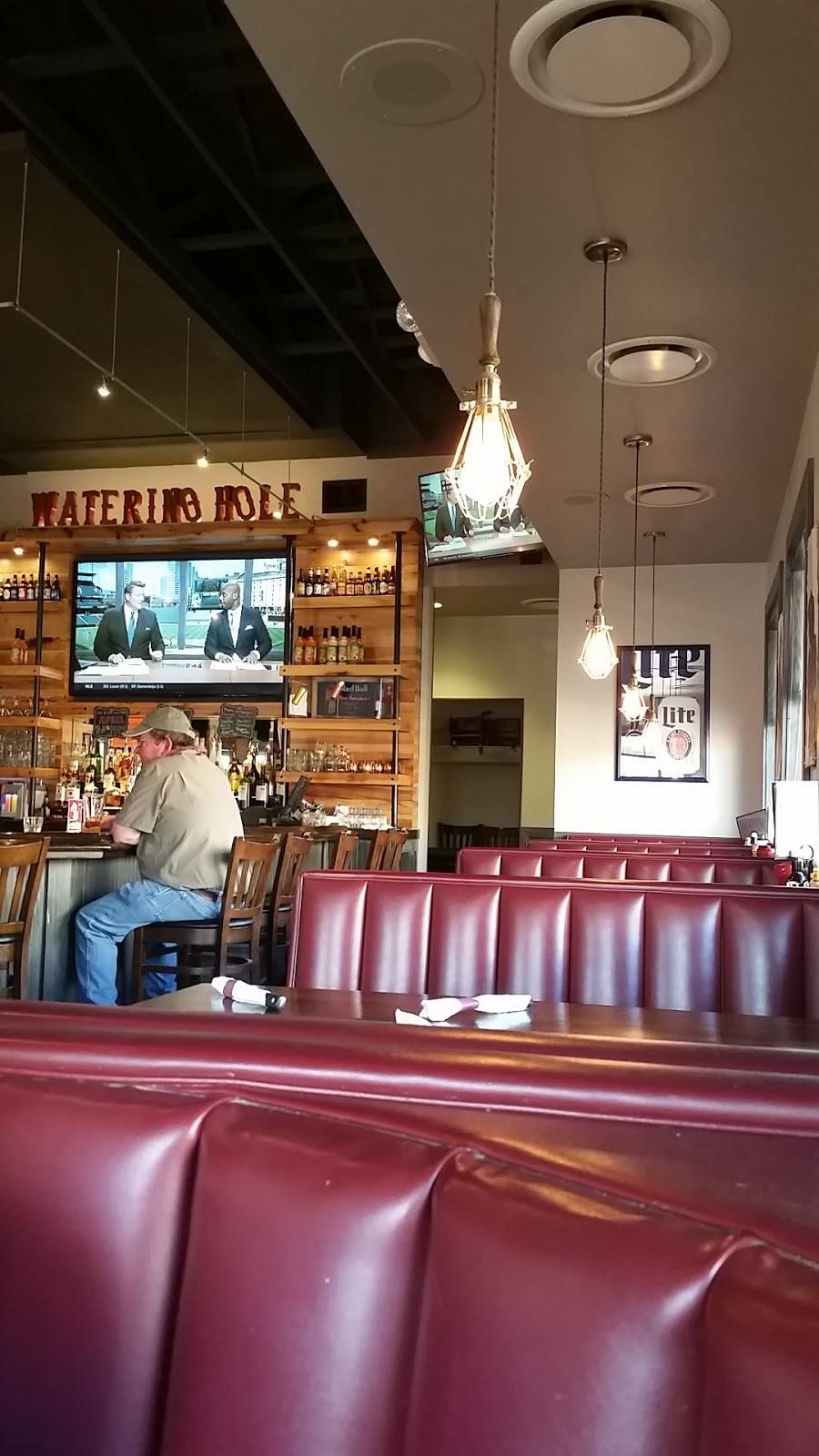 JRs Grill and Pub | restaurant | 1301 Spring St, Petoskey, MI 49770, USA | 2318819144 OR +1 231-881-9144