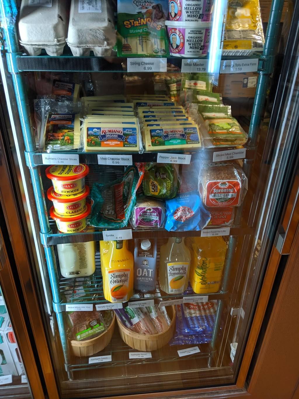 Loma Mar Store | restaurant | 8150 Pescadero Creek Rd, Loma Mar, CA 94021, USA | 6508790203 OR +1 650-879-0203