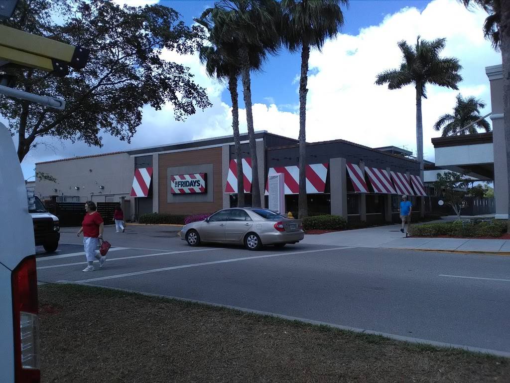 Bell Tower Shops | shopping mall | 13499 S Cleveland Ave, Fort Myers, FL 33907, USA | 2394891221 OR +1 239-489-1221
