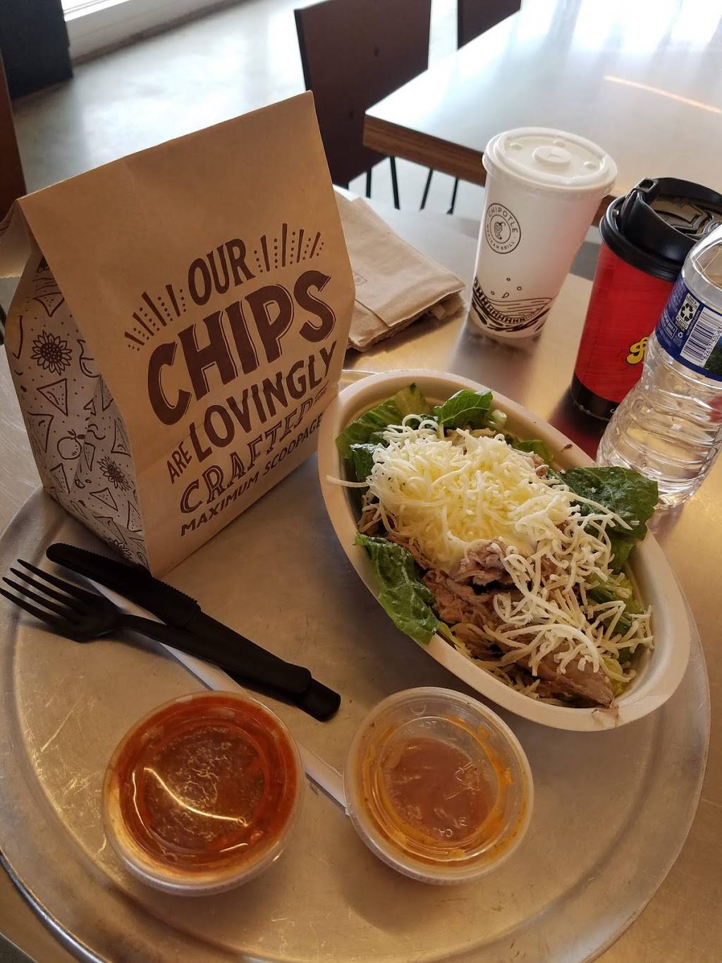 Chipotle Mexican Grill | restaurant | 890 Loucks Rd, York, PA 17404, USA | 7178482047 OR +1 717-848-2047