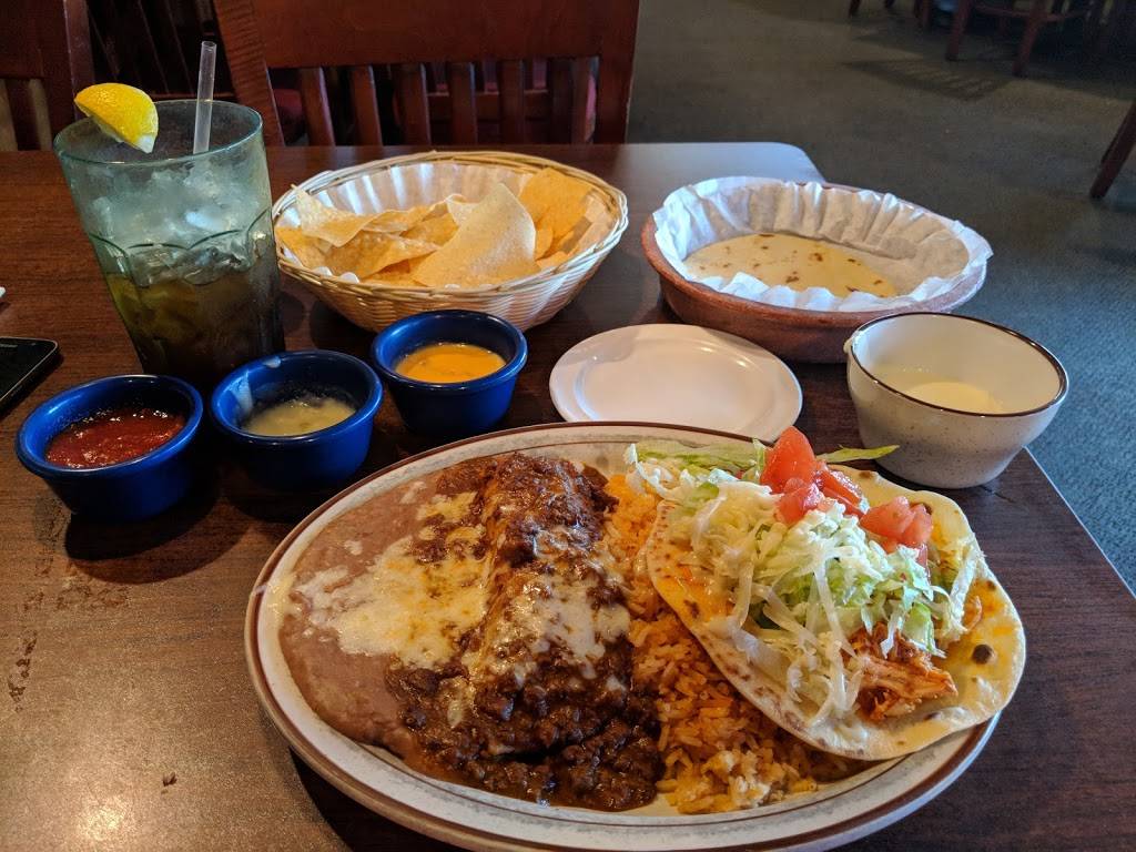 Alvarados Mexican Restaurant | restaurant | 2805 S Broadway, Edmond, OK 73013, USA | 4053598860 OR +1 405-359-8860