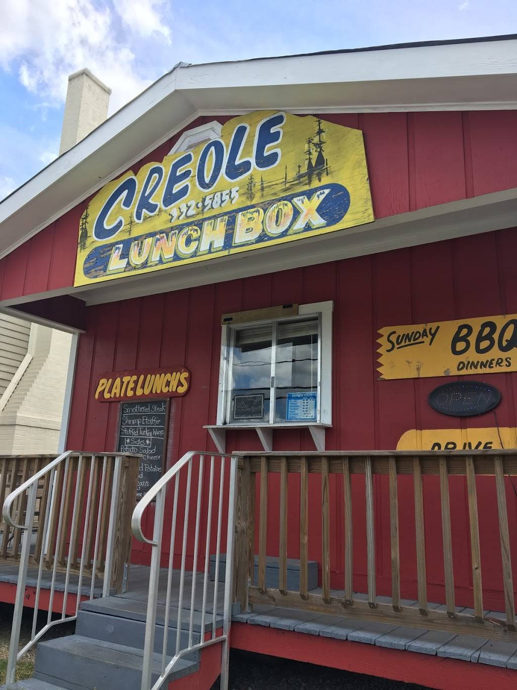 Creole Lunch Box | restaurant | 238 Rees St, Breaux Bridge, LA 70517, USA | 3373325855 OR +1 337-332-5855