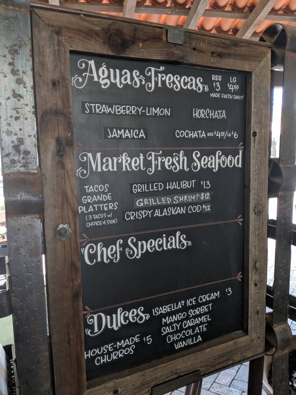 Seis Kitchen | restaurant | 130 South Avenida del Convento #100, Tucson, AZ 85745, USA | 5206222002 OR +1 520-622-2002