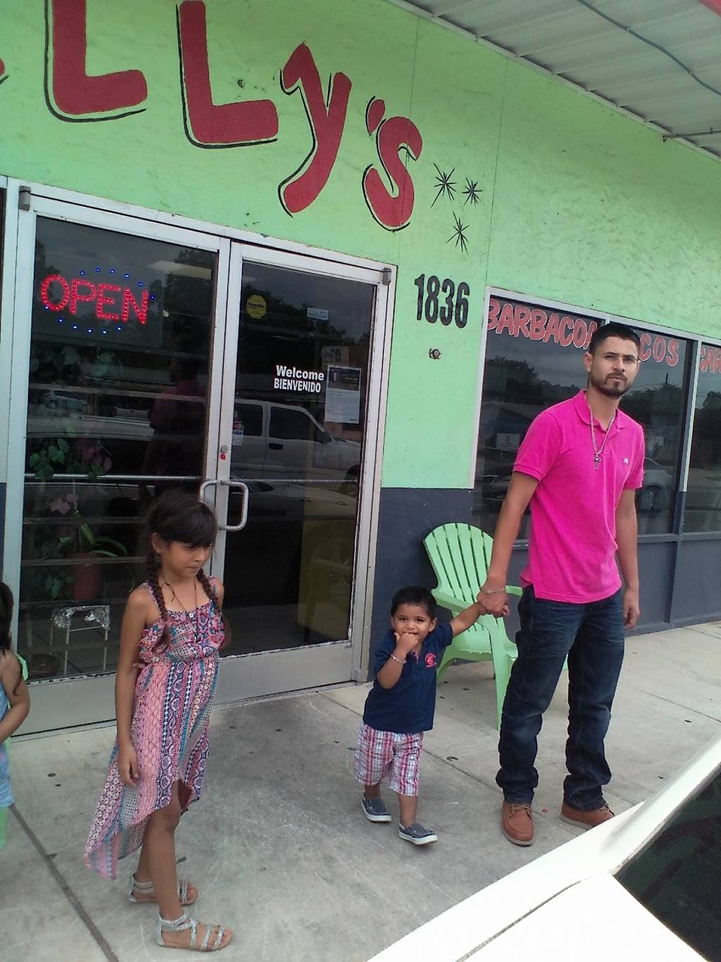 Millys Mexican Restaurant | restaurant | 1836B Spur St, New Braunfels, TX 78130, USA | 2108108978 OR +1 210-810-8978