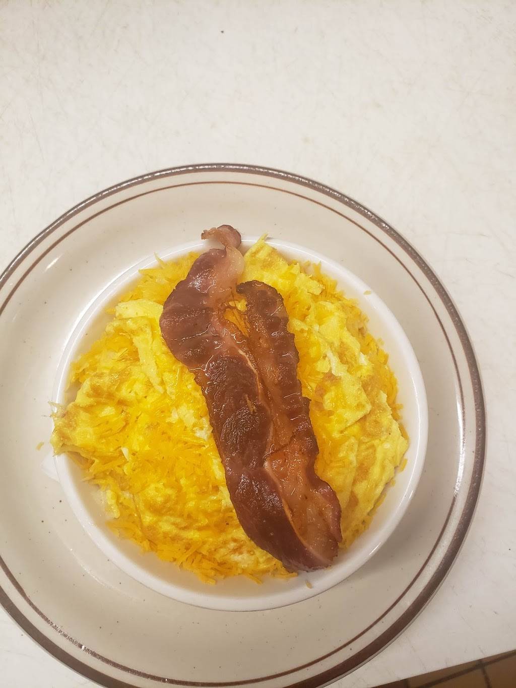 Paradise Pizzeria Family Restaurant | restaurant | 2900 Airline Blvd, Portsmouth, VA 23701, USA | 7574880260 OR +1 757-488-0260