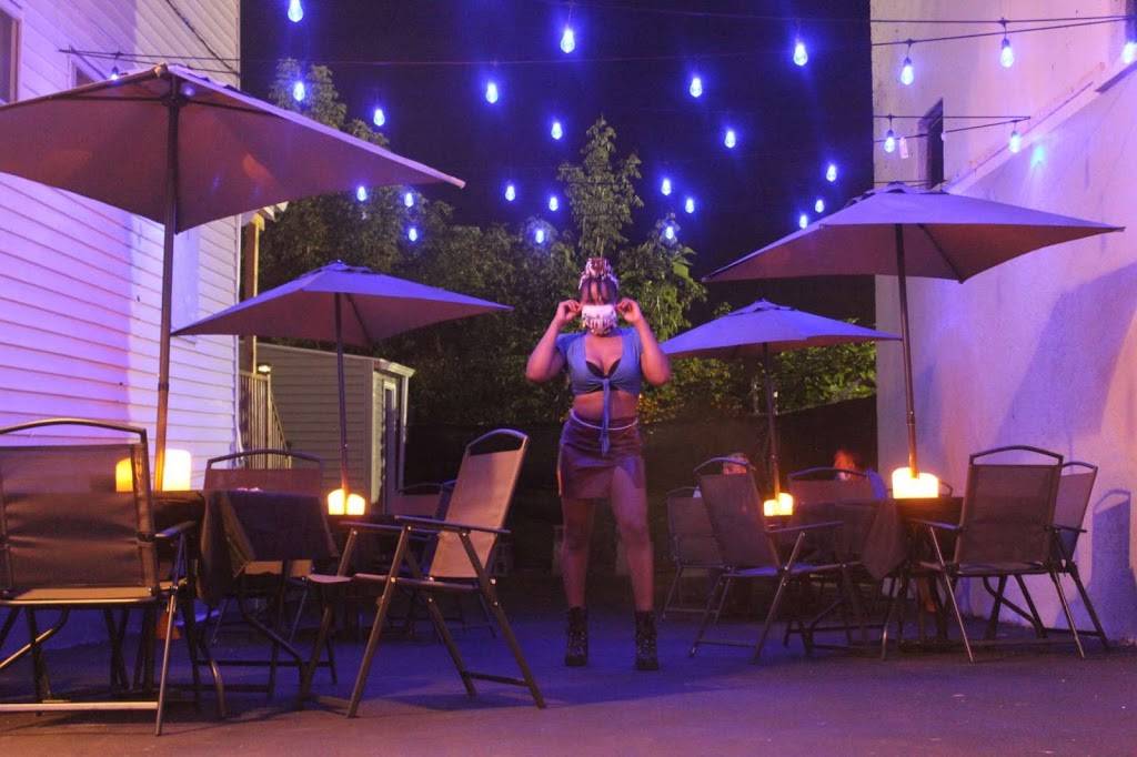 The Spot Bar & Lounge | restaurant | 133 N Main St, Brockton, MA 02301, USA | 6177923607 OR +1 617-792-3607