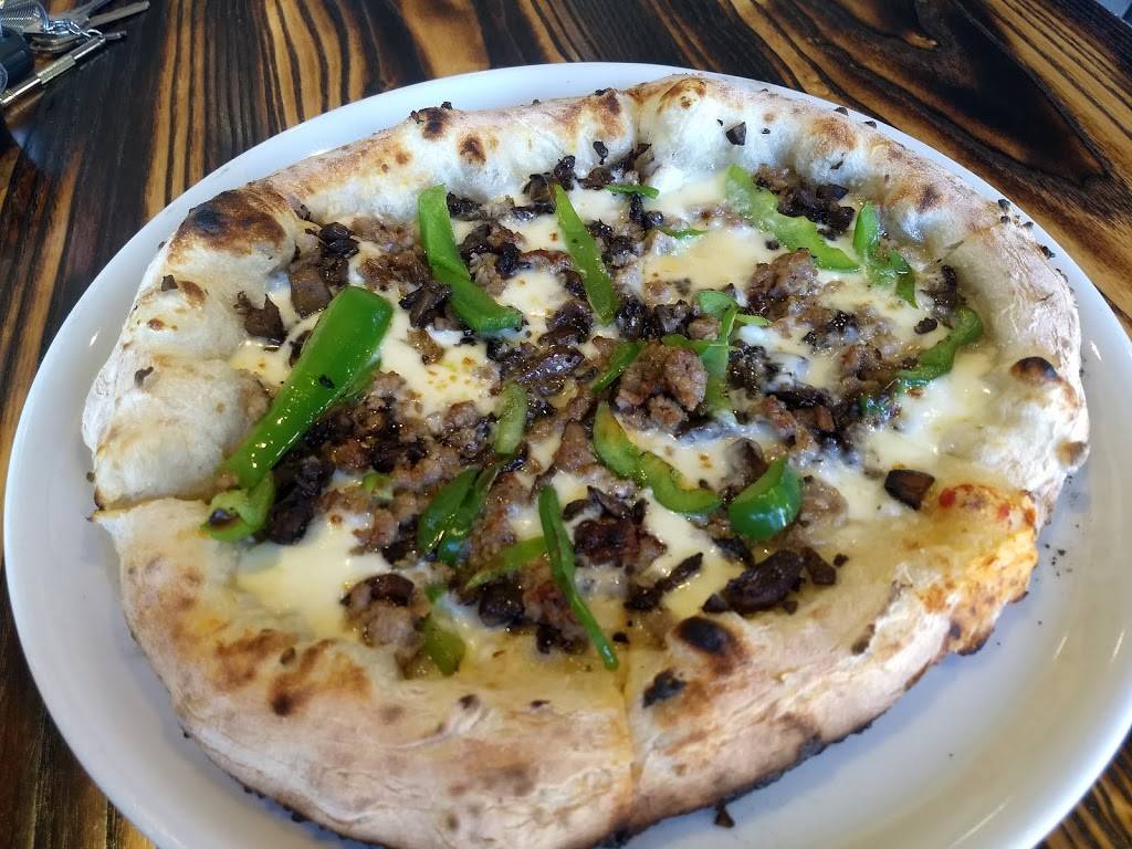 Elemento Neapolitan Pizza | restaurant | 1350 Concourse Ave, Memphis, TN 38104, USA | 9016727527 OR +1 901-672-7527