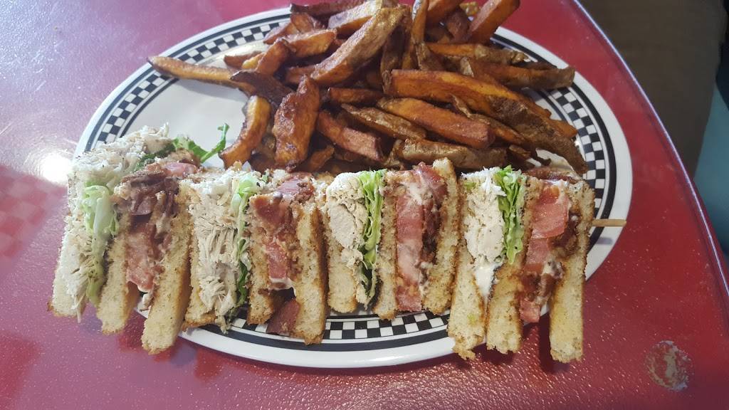 Rockn Rondas Diner & Pizzeria | restaurant | 3330 Main St, Avonmore, ON K0C 1C0, Canada | 6133462857 OR +1 613-346-2857