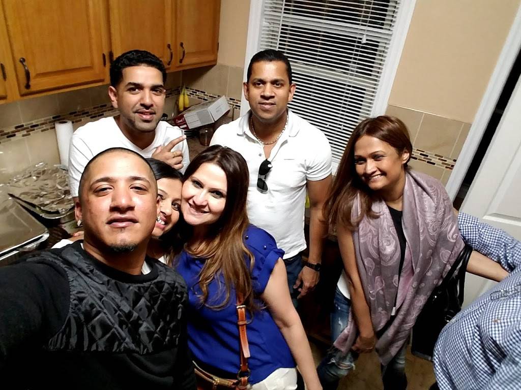 New Thriving | restaurant | 10702 Liberty Ave, Ozone Park, NY 11417, USA | 7188350890 OR +1 718-835-0890