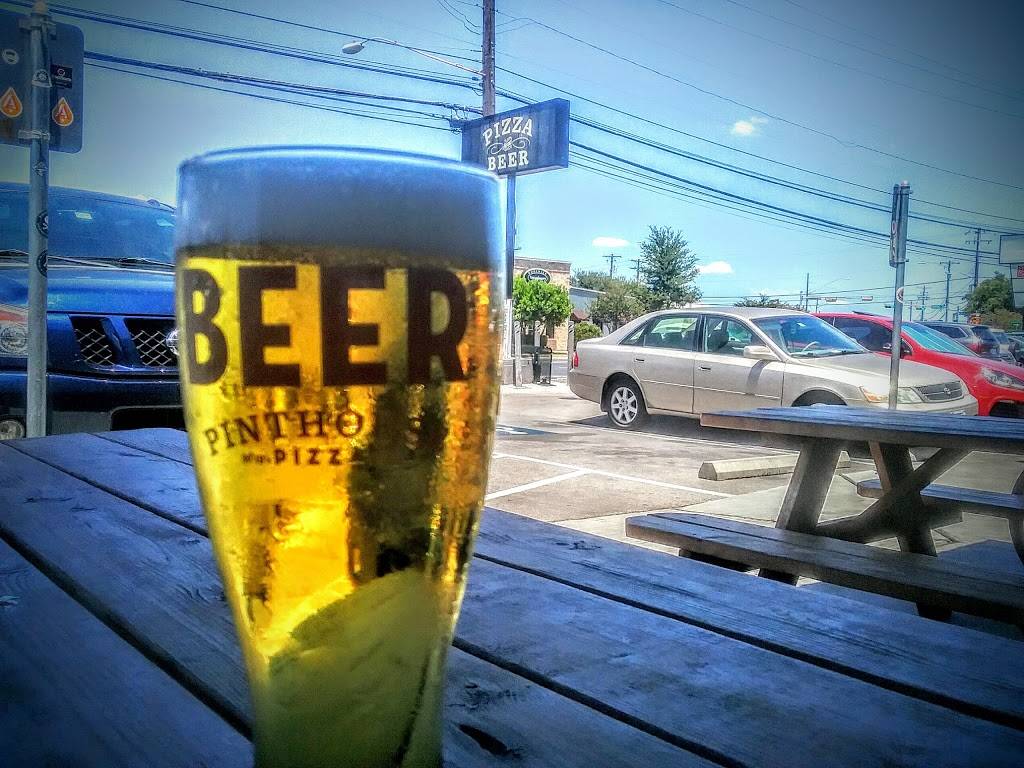 Pinthouse Pizza | restaurant | 4729 Burnet Rd, Austin, TX 78756, USA | 5124369605 OR +1 512-436-9605