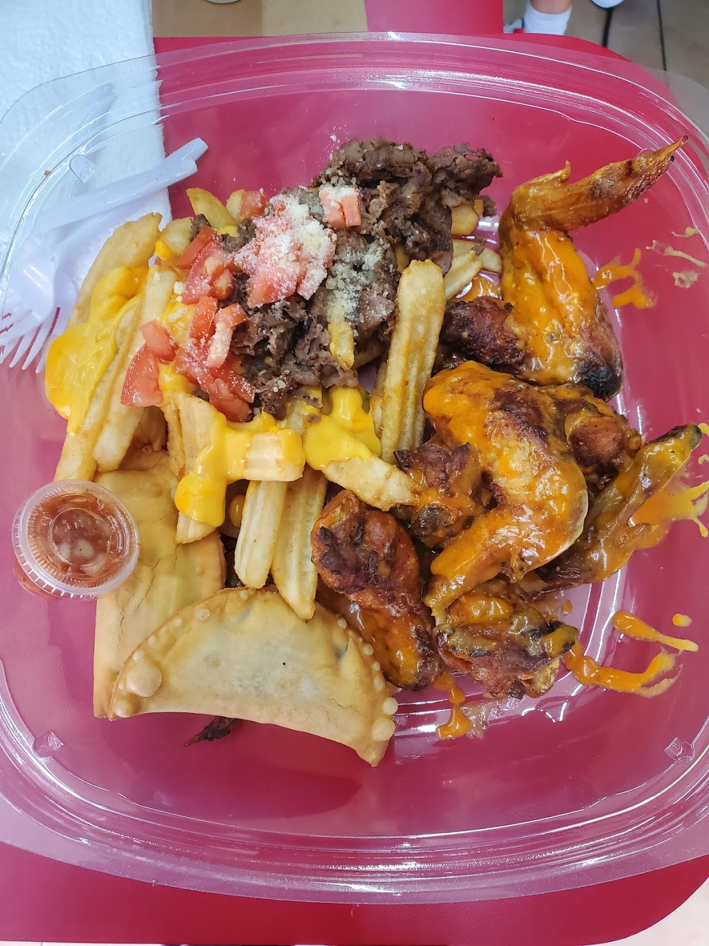 Julitos Way Jersey Style | restaurant | 2104 E Sligh Ave, Tampa, FL 33610, USA | 8134842344 OR +1 813-484-2344