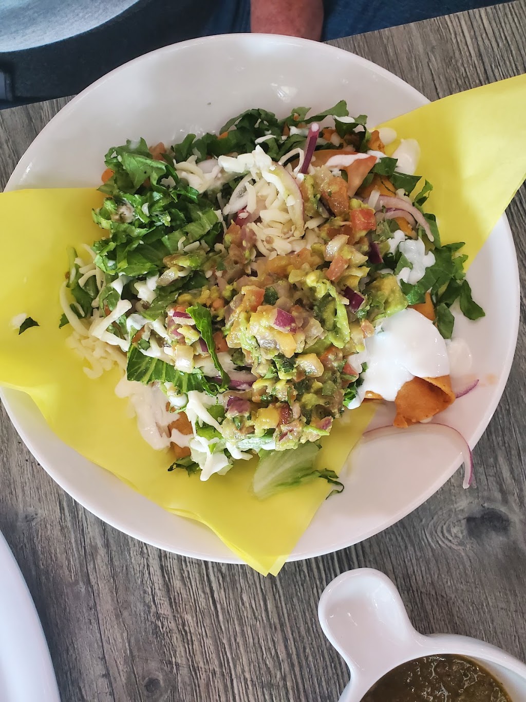 LOS MAREADOS SEAFOOD AND ENTERTAINMENT | restaurant | 2241 W Esplanade Ave, San Jacinto, CA 92582, USA | 9516548558 OR +1 951-654-8558