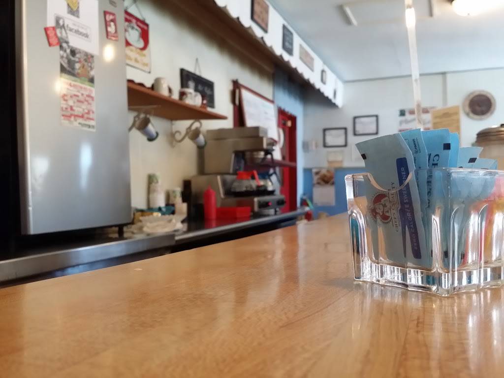 Gabbys Place | restaurant | 173 Pearson Blvd, Gardner, MA 01440, USA | 9786322282 OR +1 978-632-2282