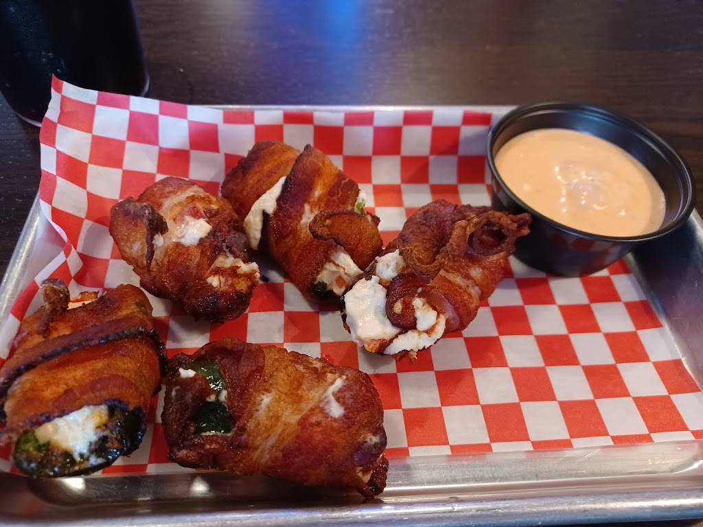 Nosey Roseys Bar & Grilla | restaurant | 139 W Main St, Solomon, KS 67480, USA | 7852610318 OR +1 785-261-0318