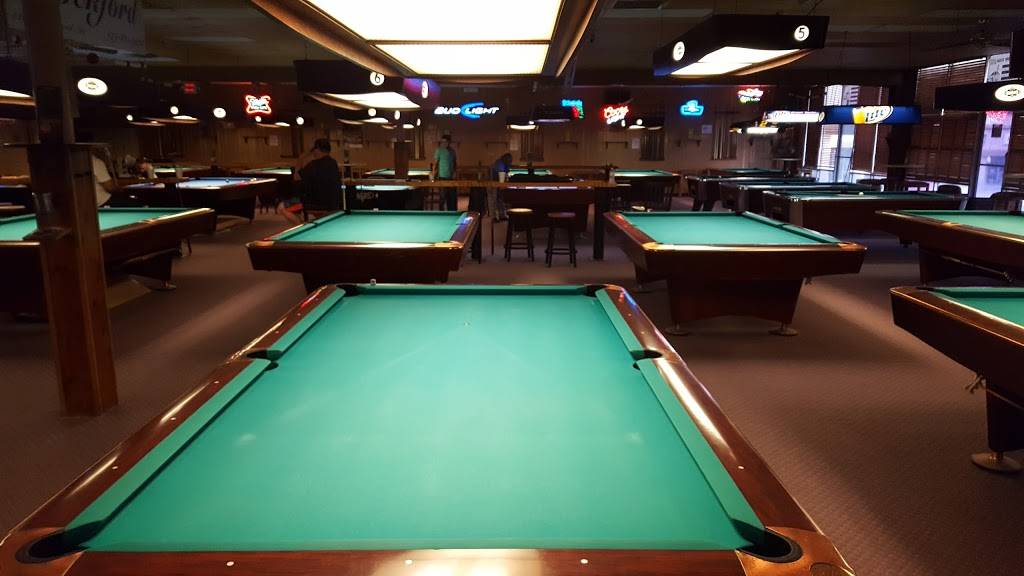 Brass Tap & Billiards | restaurant | 3316 Capital Blvd, Raleigh, NC 27604, USA | 9198762382 OR +1 919-876-2382
