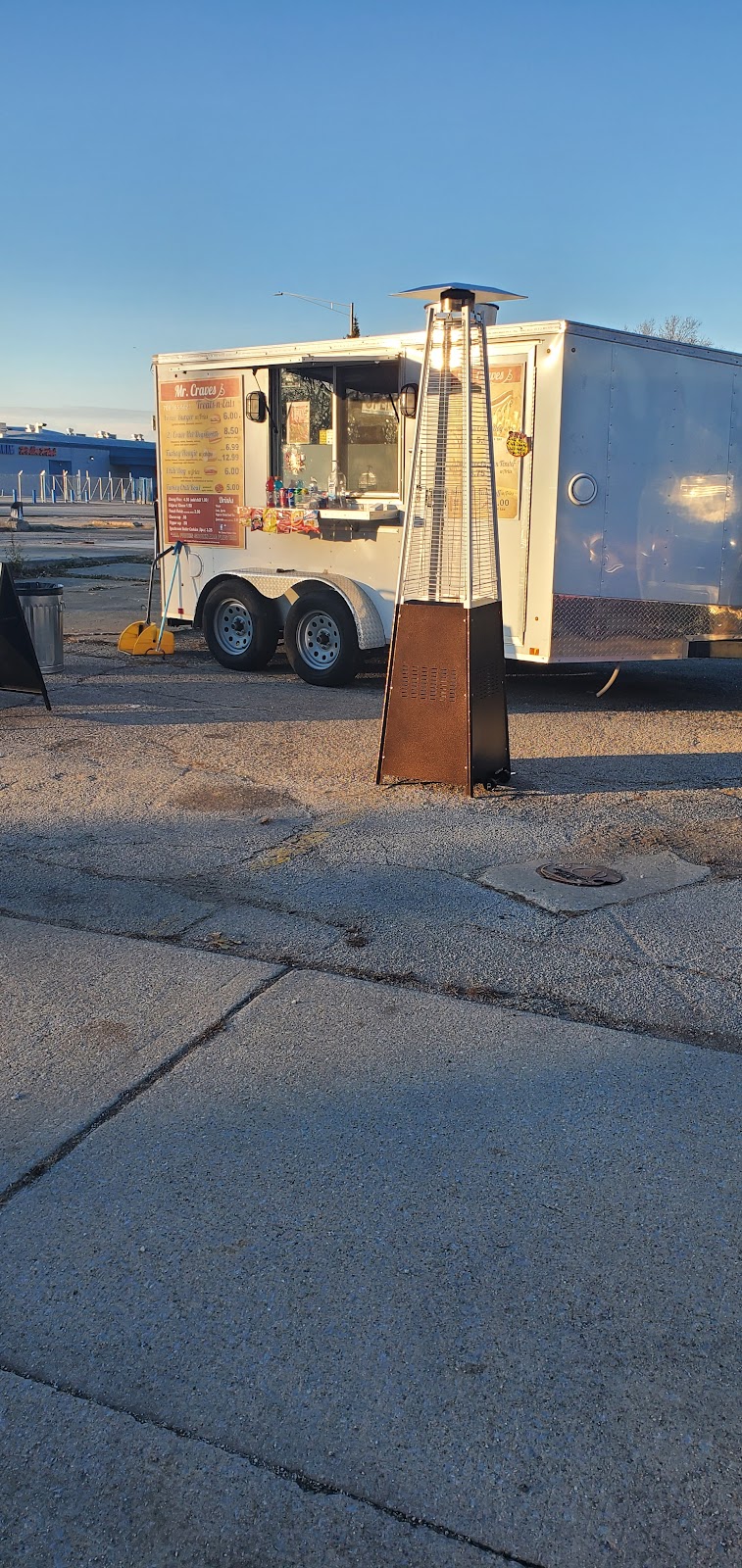 Mr.Craves Treats-N-Eats | restaurant | 16657 Dixie Hwy, Markham, IL 60428, USA | 7083656623 OR +1 708-365-6623