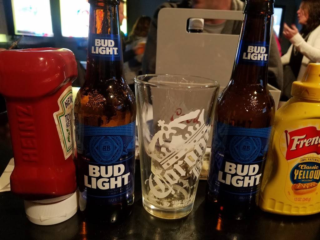 Southside Tavern | restaurant | 73 Liberty St, Quincy, MA 02169, USA | 6173280511 OR +1 617-328-0511