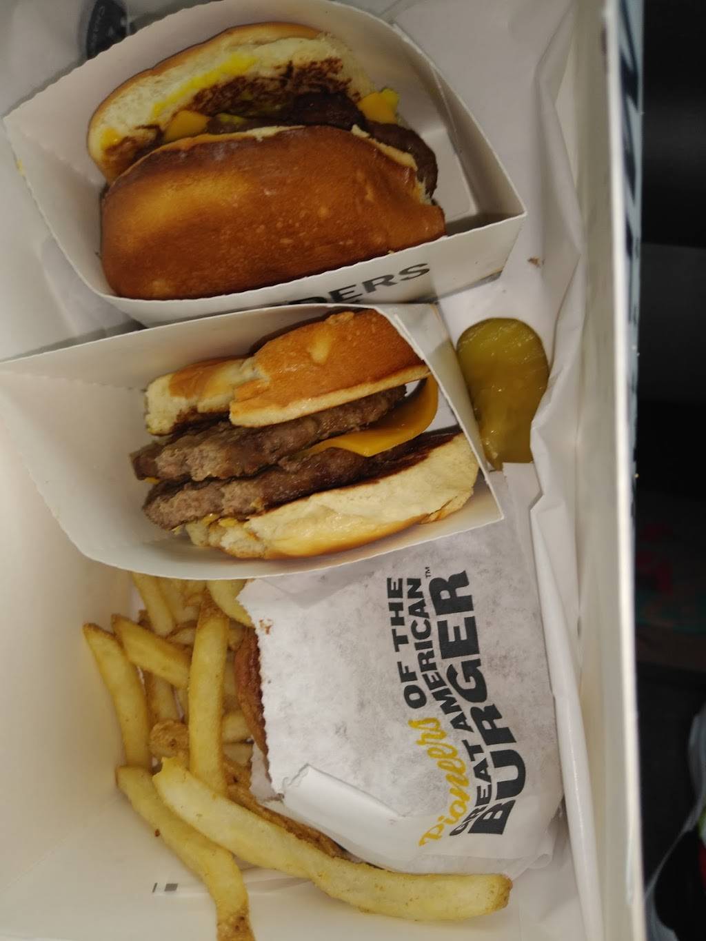 Hardees | restaurant | 519 Beltline Rd, Collinsville, IL 62234, USA | 6183459681 OR +1 618-345-9681