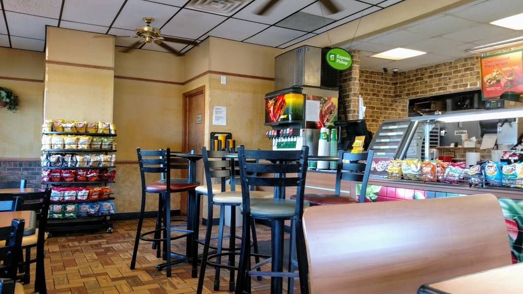 Subway | restaurant | 25066 US-11, Hallstead, PA 18822, USA | 5708792535 OR +1 570-879-2535