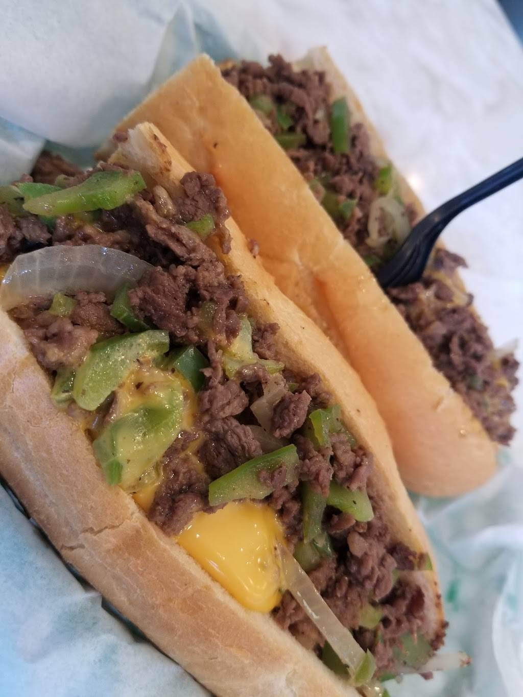 Sams Philly Steak | restaurant | 18966 Ventura Blvd, Tarzana, CA 91356, USA | 8187769494 OR +1 818-776-9494