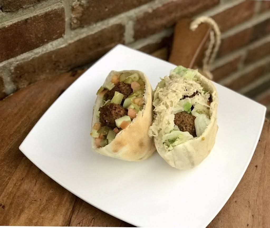 Mendelsohns Pizza | restaurant | 4418 18th Ave, Brooklyn, NY 11204, USA | 7188540600 OR +1 718-854-0600