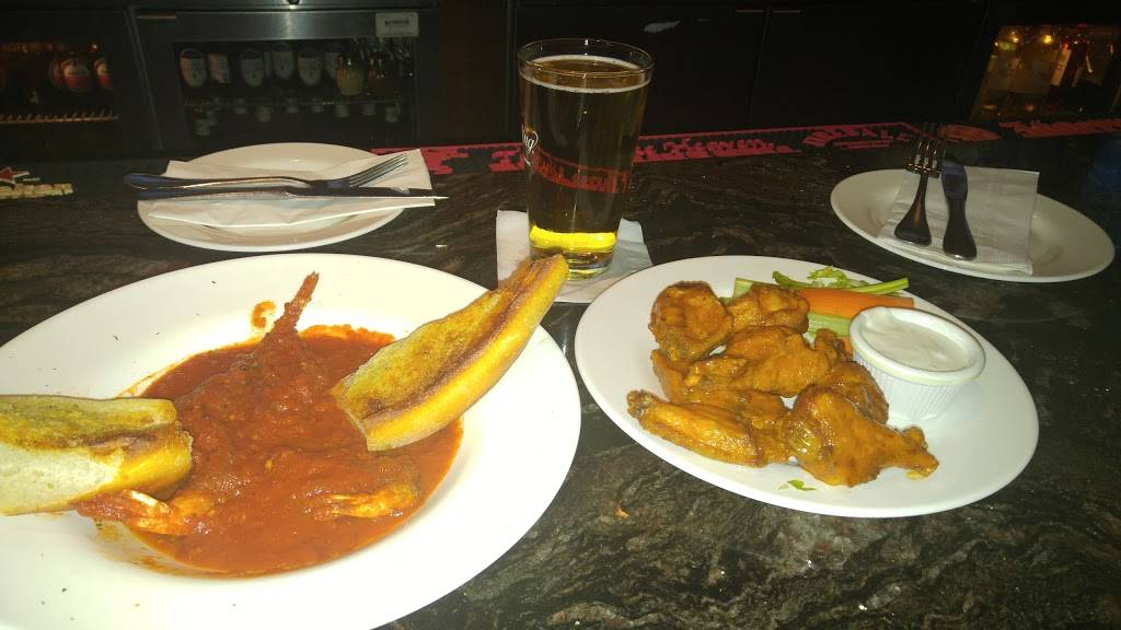 Franklin Steak House and Tavern | restaurant | 318 Passaic Ave, Fairfield, NJ 07004, USA | 9738089400 OR +1 973-808-9400