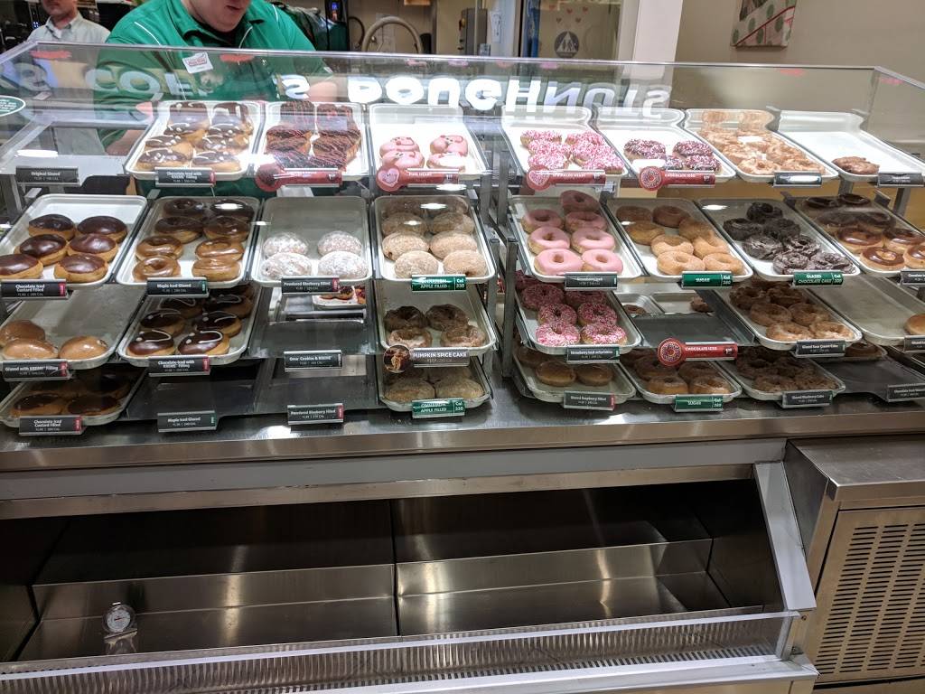 Krispy Kreme | cafe | 1620 E Monte Vista Ave Suite 102, Vacaville, CA 95688, USA | 7074520905 OR +1 707-452-0905